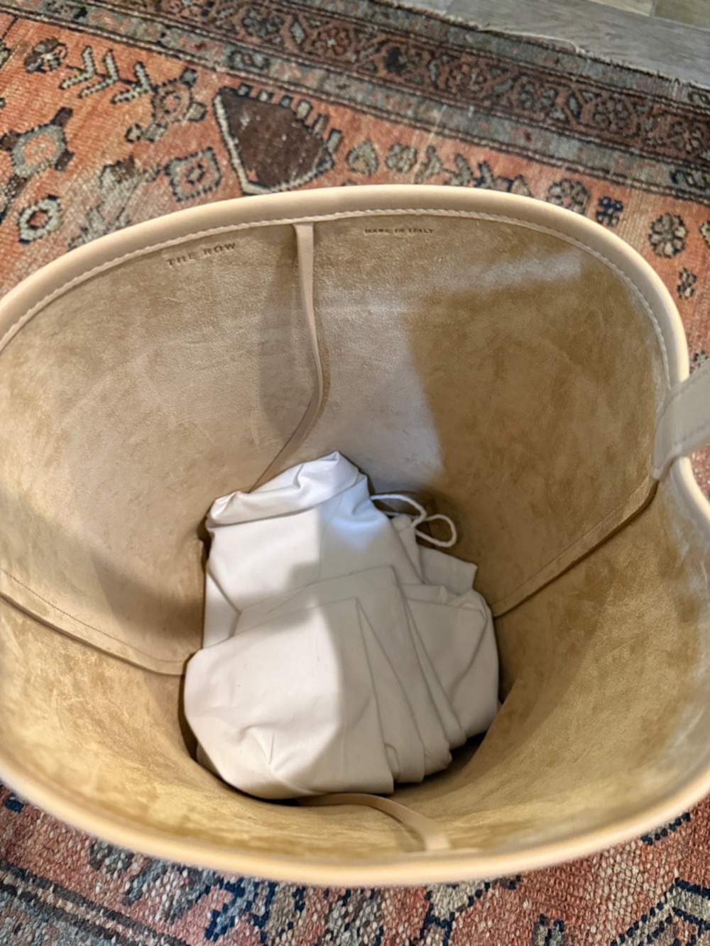 The Row N/S Park Tote Medium - Picture 4 of 5